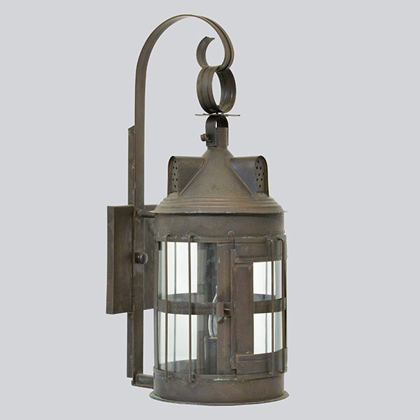 <skid>A882</skid> Guilford Wall Lantern