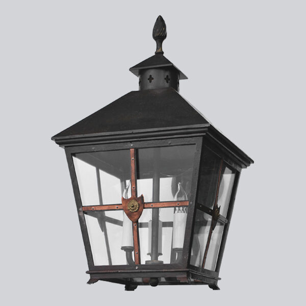 <skid>A908</skid> Brandywine Wall Lantern with Bracket